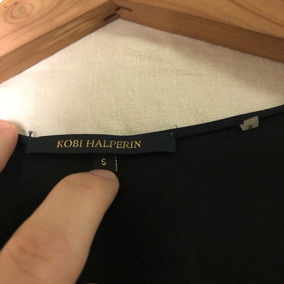 Kobi Halperin Women’s Long Sleeve V-Neck Blouse Bell Sleeves Size Small Black - Picture 5 of 9